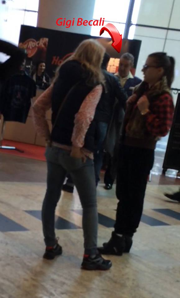 Becali a fost surprins de paparazzii CANCAN.ro la un film in mall