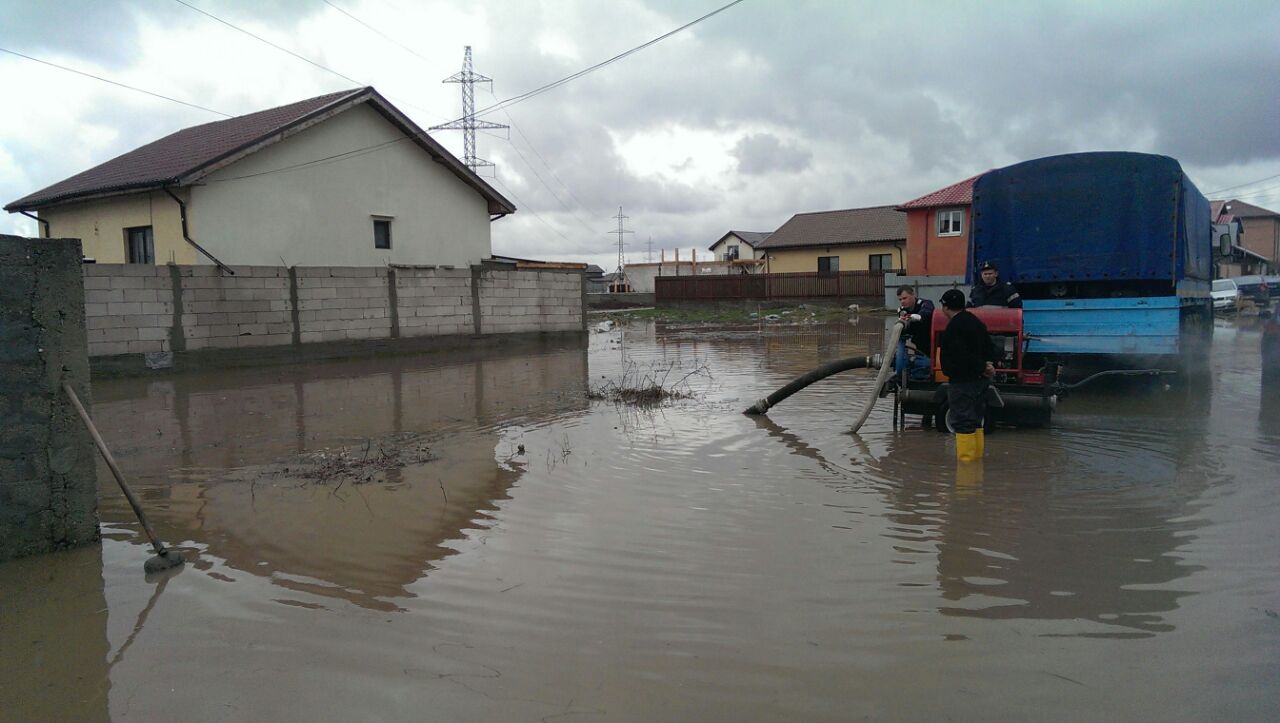 Pompierii ISU au intervenit de urgenta in localitatea Pantelimon