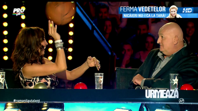 Raduleasca a primit o mingea in cap de la colegul sau, Bebe Cotimanis