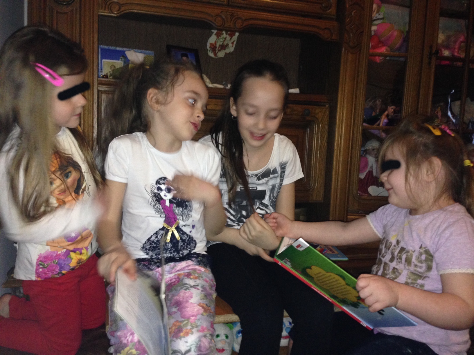 Fetele lui Stefan Florescu se inteleg de minune cu gemenele