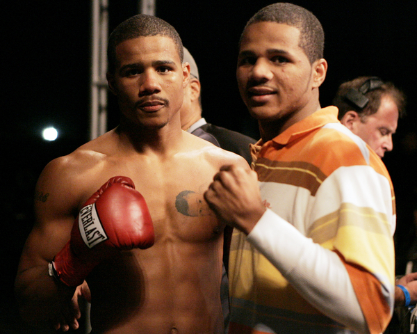 Anthony Dirrell (stanga) si fratele sau, Andre
