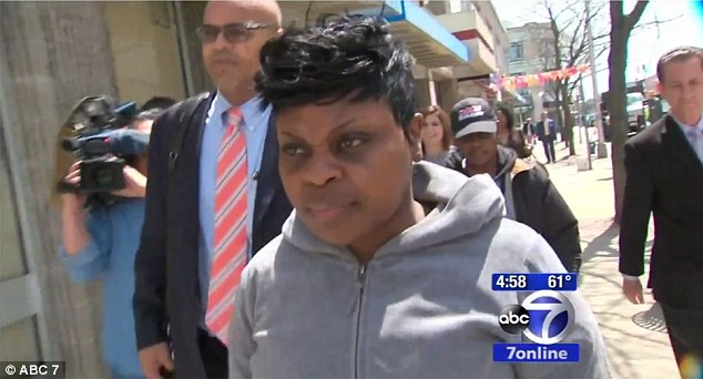 Profesoara batuta se recupereaza acasa