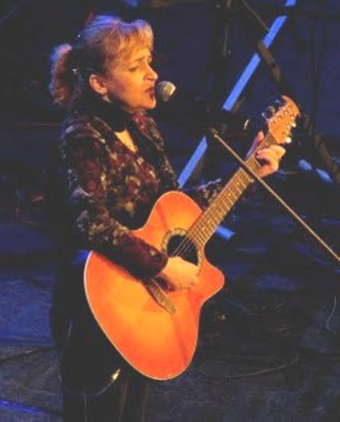 Tatiana Stepa a fost una dintre cele mai indragite artiste folk din Romania