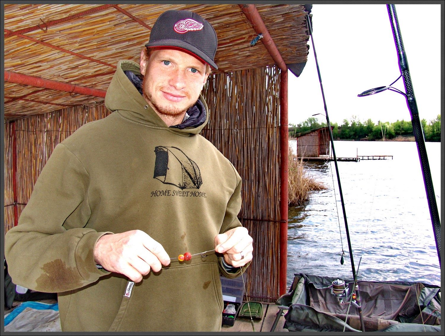 Fotbalistul isi pregateste singur momeala