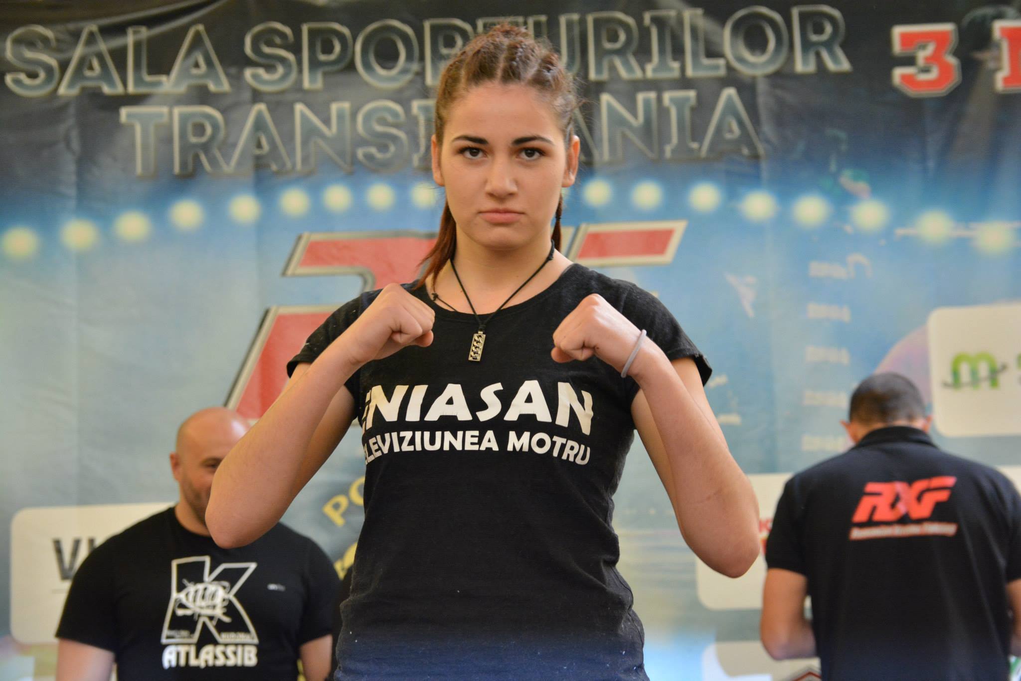 Diana nu are noroc in dragoste