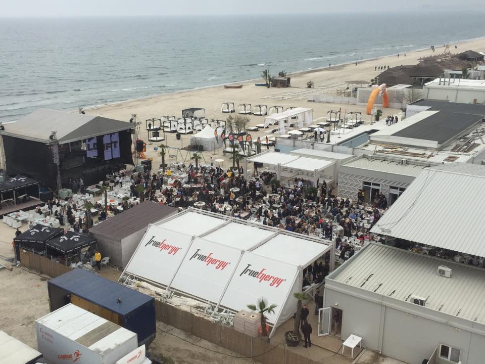 Micula face fotografii numai de sus