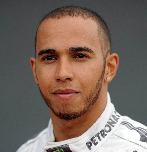 Lewis Hamilton va participa si el la cursa