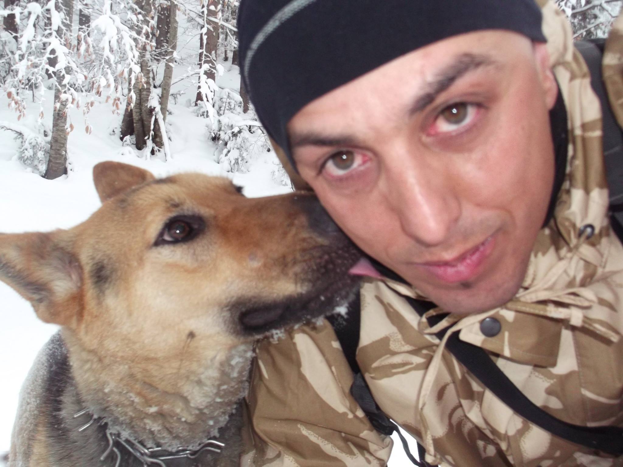 Florin alaturi de camaradul sau, Alma