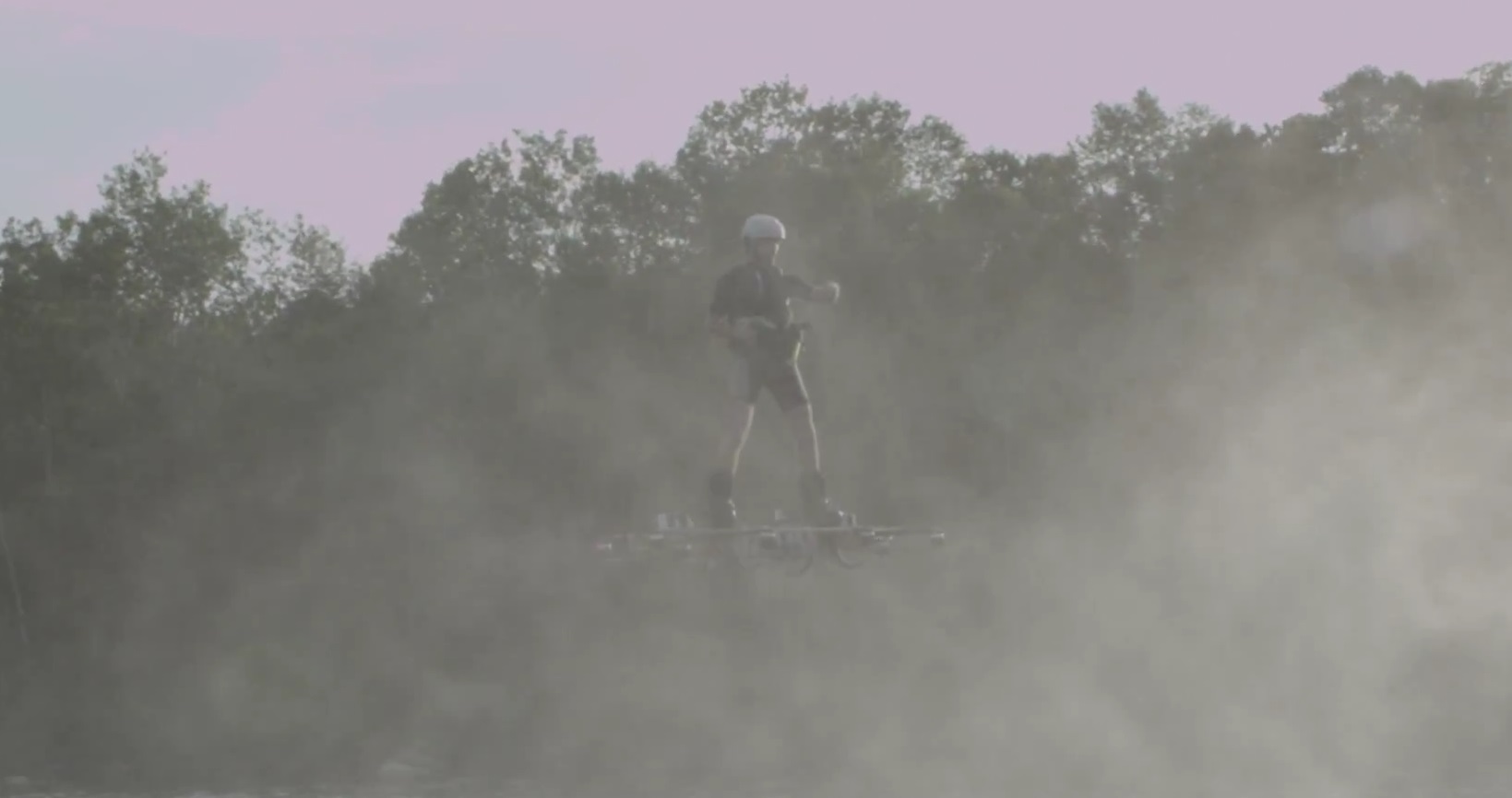 Romanul a zburat circa 300 de metri cu inventia sa