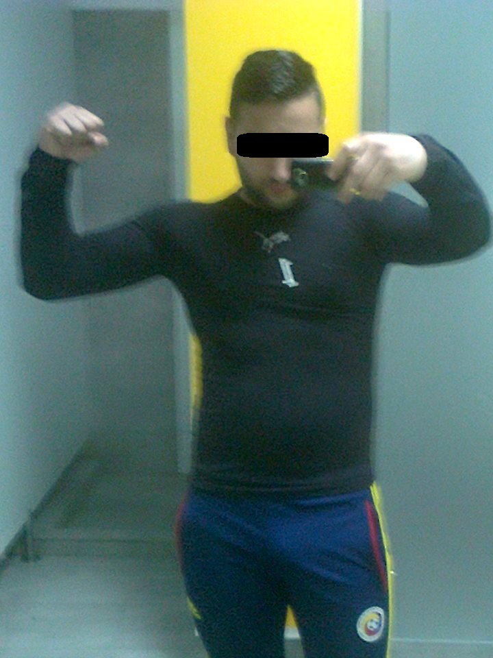 Proful de sport s-a dus la sala, dar mai mult s-a ingrasat