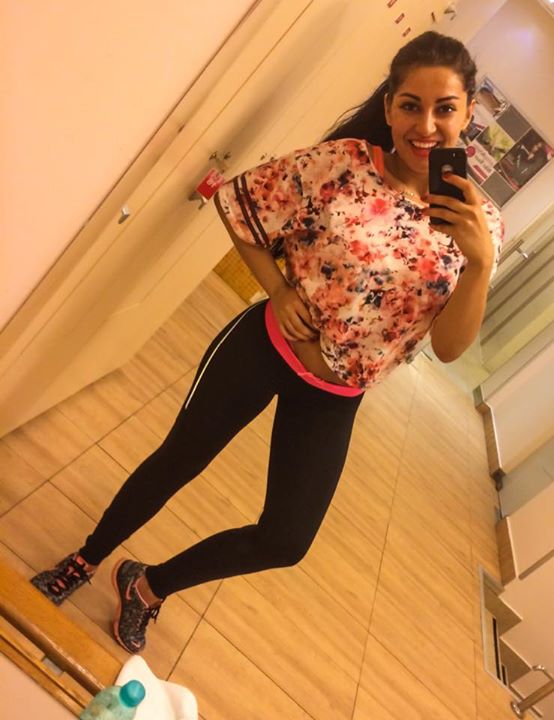 Elena de la Mandinga a scapat de problemele cu tenul