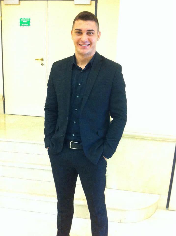 Tanarul a vorbit cu Botezatu despre o cariera in modeling