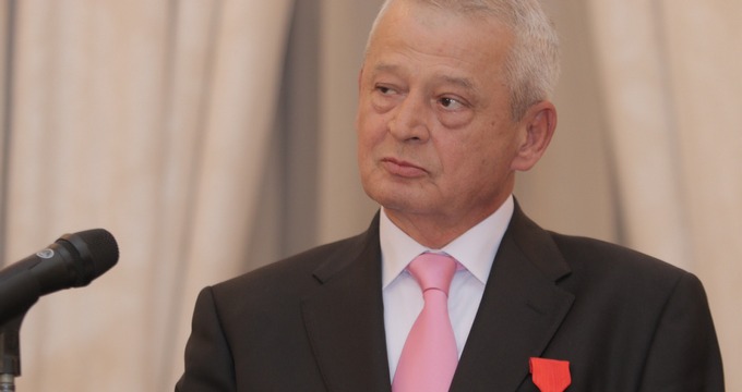 Primarul general Sorin oprescu a pregatit o gramada de surprize copiilor