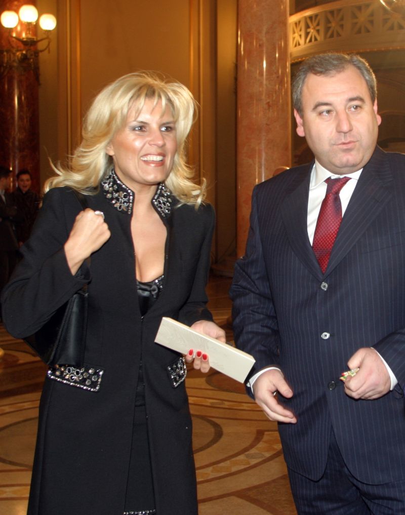 Fostul sot al Elenei Udrea este cu 12 ani mai in varsta decat ea