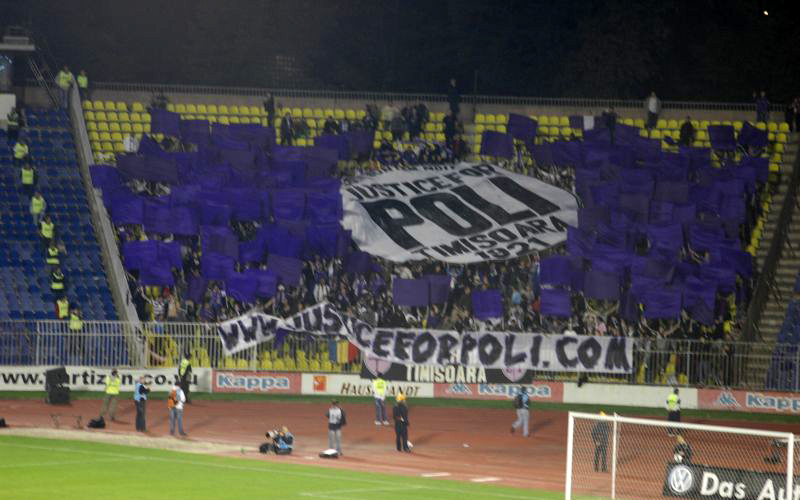 Prejudiciul constă în sumele cu care ar fi fost finanţată ilegal Poli Timişoara.