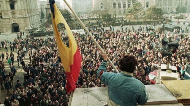 Regimul Nicolae Ceauşescu a fost înlăturat în urma Revoluţiei din 1989