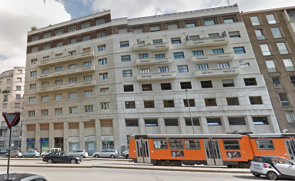 Acesta este blocul din Milano în care locuiesc Veronica Drăgan şi grecul Christofides Christos