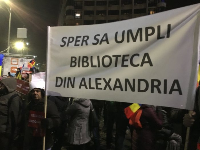 Când Liviu Dragnea este îndemnat să refacă o celebră bibliotecă antico-teleormăneană, prin volumele scrise pentru scurtarea pedepsei