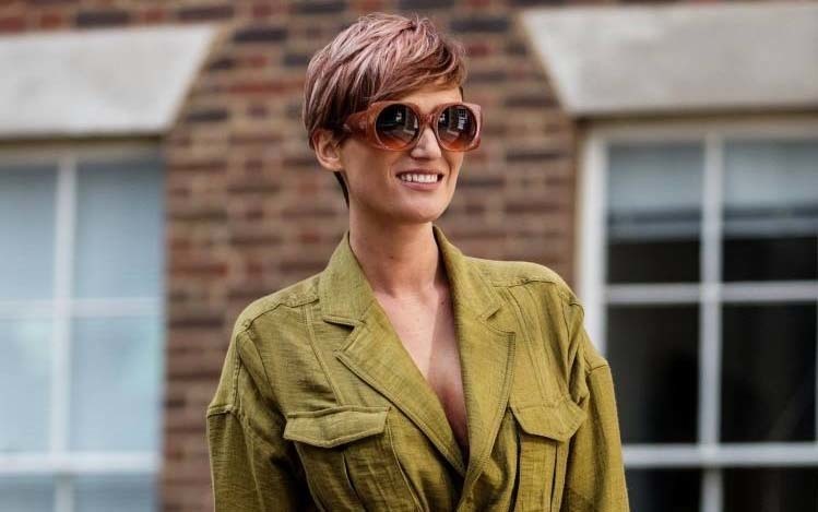 Bloggeriţa Carmen Negoiţă a câştigat procesul cu fostul ei soţ, Ionuţ Negoiţă