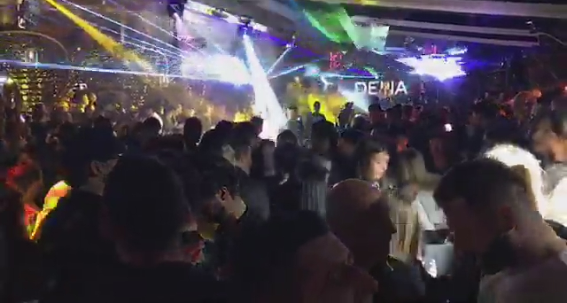 Delia, pe scenă la evenimentul anului!