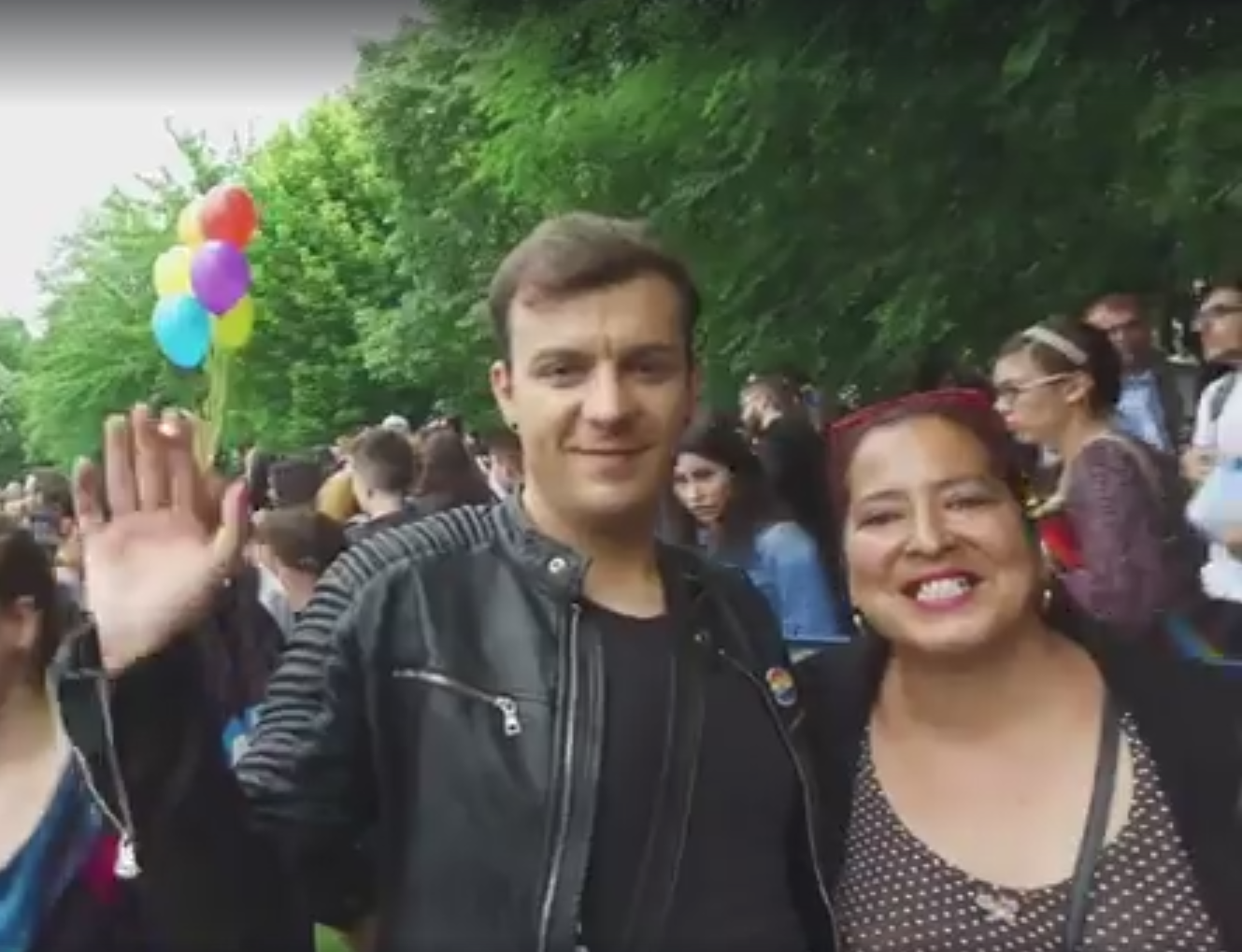 Floricica Dansatoarea a ajuns şi ea la Marşul Diversităţii