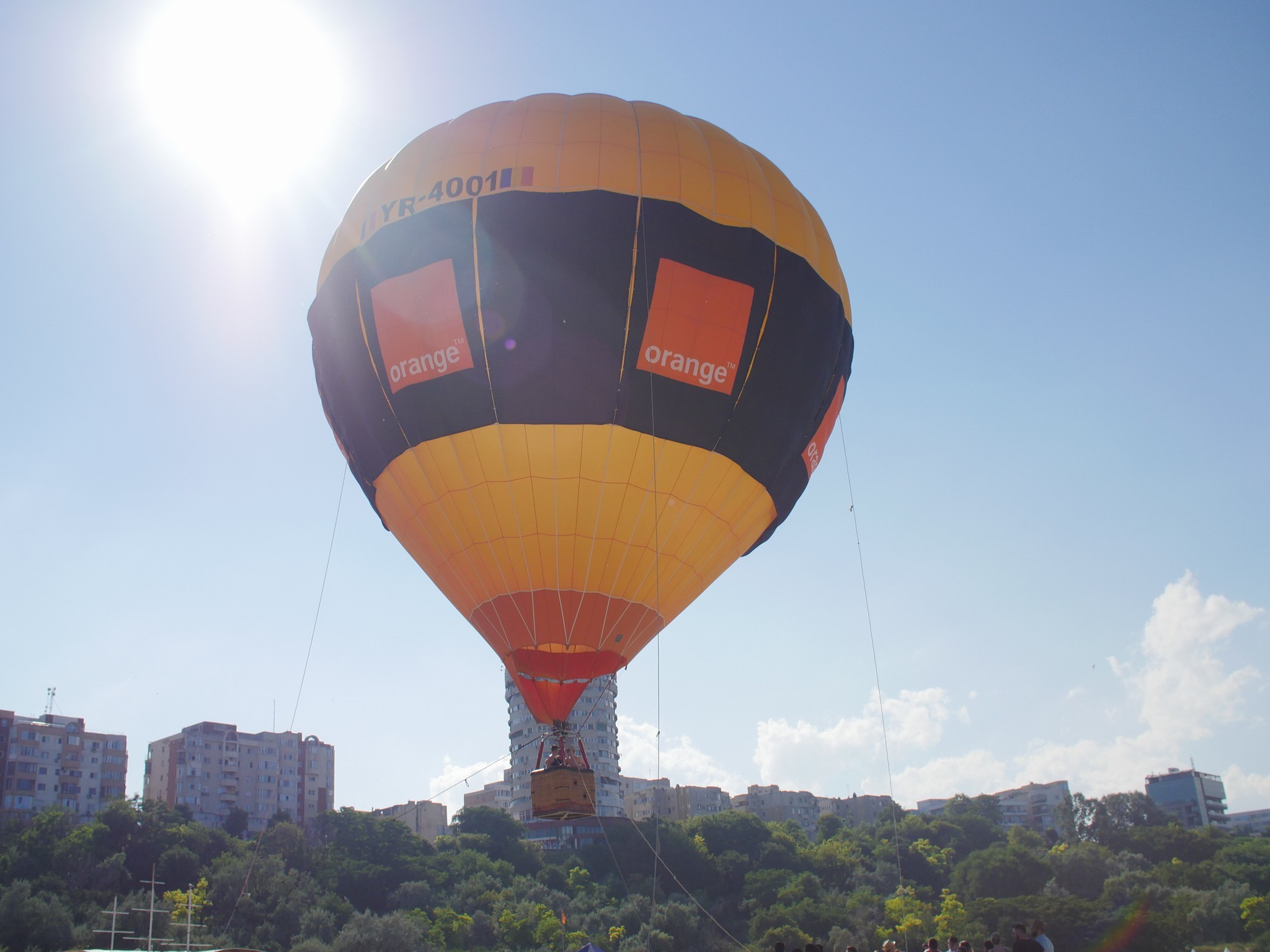 Cei care s-au plimbat cu baloanele Orange au avut parte de o experienţă unică