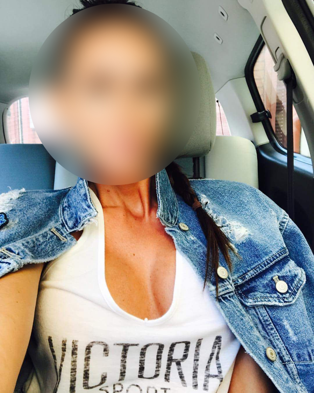 Stewardesa a fost bătută crunt de fostul ei iubit