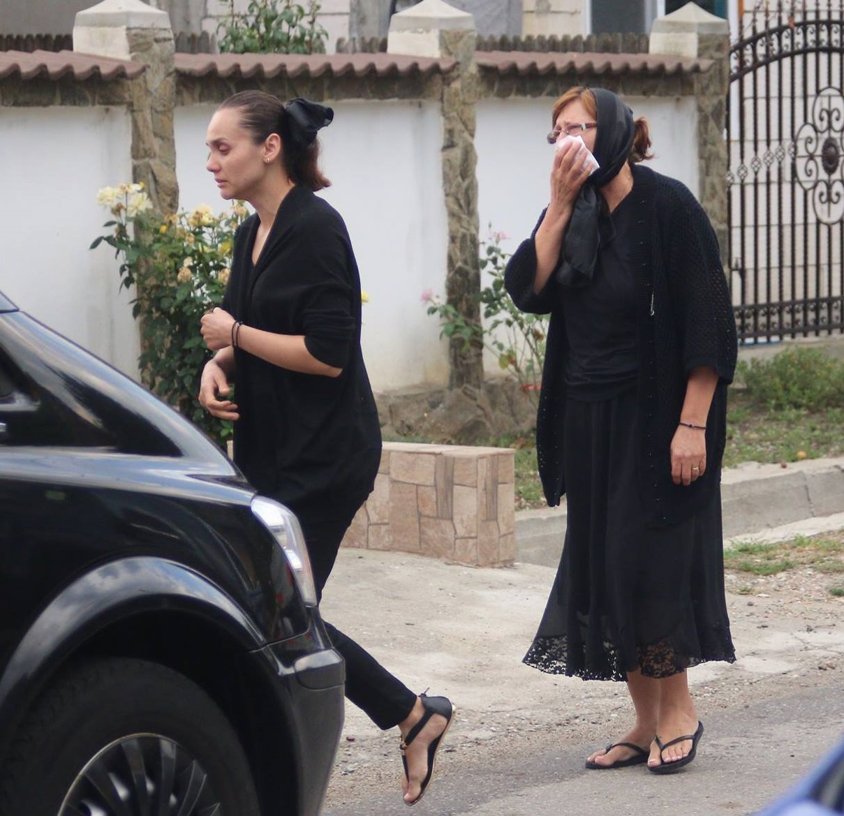 Sora Denisei nu poate crede că artista nu mai este printre noi