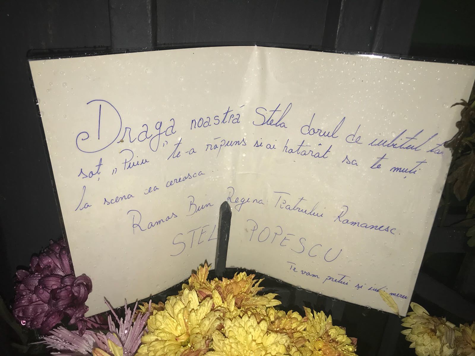 Acesta este textul bileţelului lăsat în faţa casei Stelei Popescu