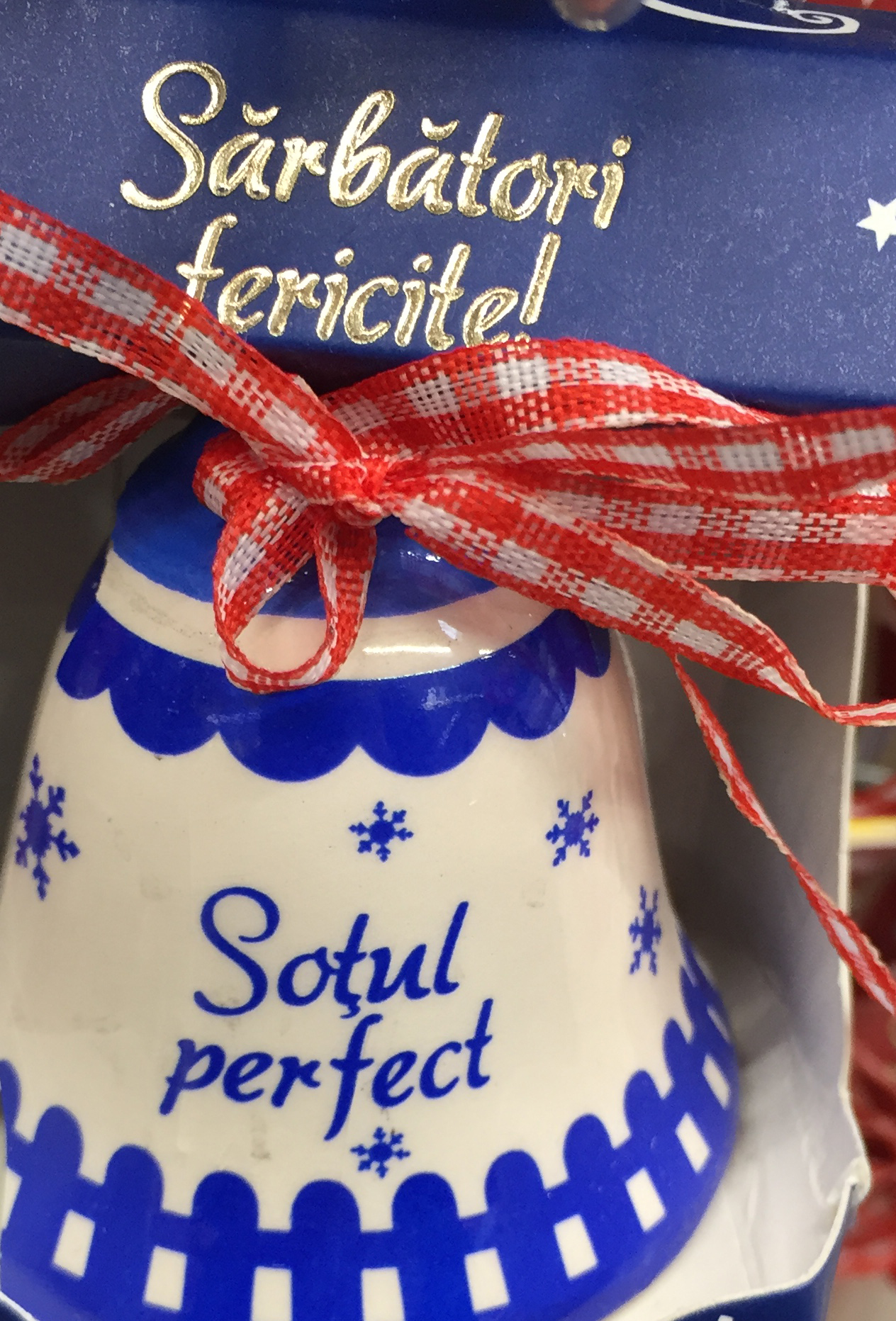 Maria Băsescu i-a cumpărat un clopoţel cu un mesaj emoţionant lui Traian Băsescu: