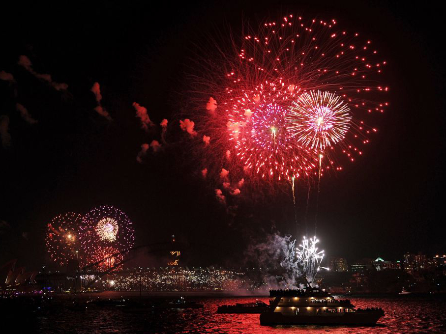 2013 e aici! Sydney este cel mai important oraş din lume care a celebrat deja sosirea Anului Nou! Ce show minunat de artificii!