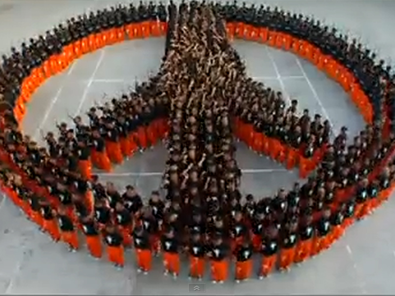 N-ai să crezi aşa ceva! Deţinuţii unei închisori din Cebu sunt celebri pe internet! Uite ce coregrafii spectaculoase de dans au!