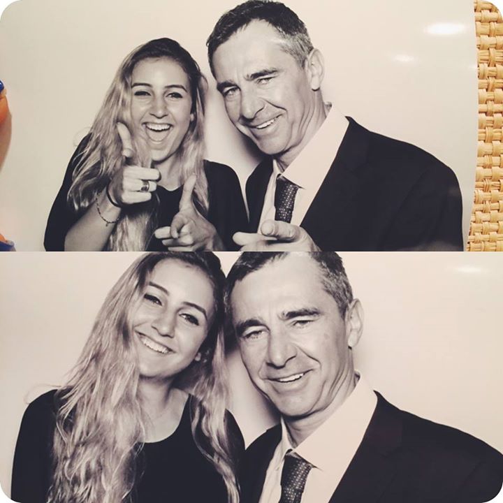 Alex Marmureanu alaturi de fiica sa, care ii va fi si copilot