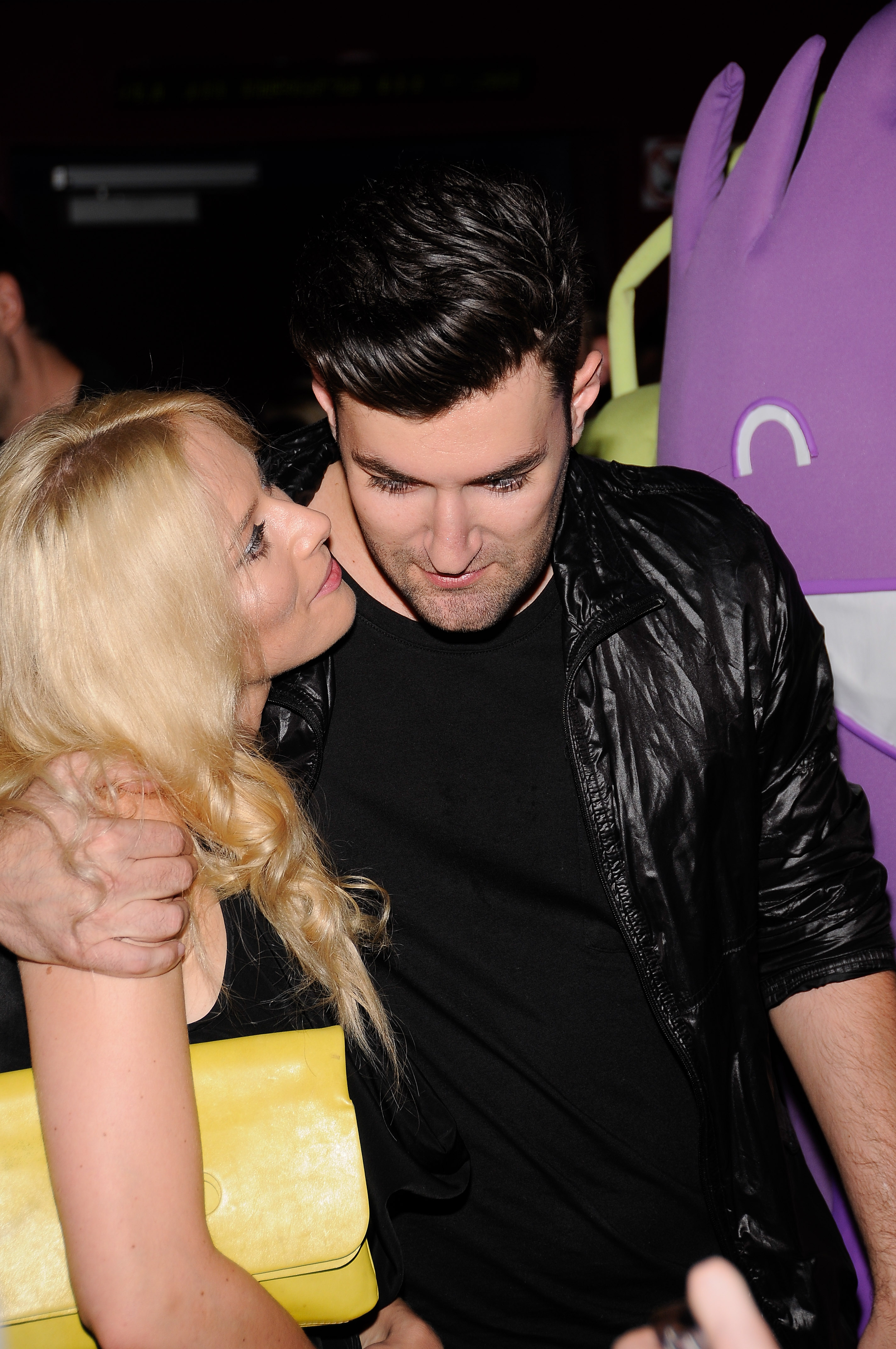 Aceasta este, probabil, ultima poza cu Laura si Smiley impreuna. Cateva saptamani mai tarziu, cei doi si-au anuntat despartirea