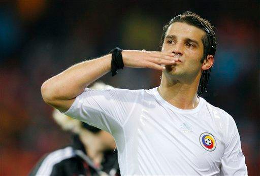 Chivu se retrage din fotbal dupa o cariera de 15 ani pe plan international