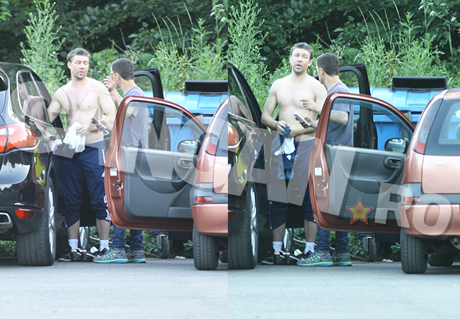 Bogdan Mara s-a dezbrăcat într-o parcare.