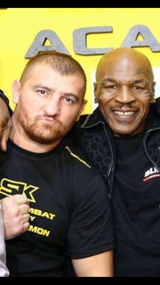 Tyson, alături de Moroşanu