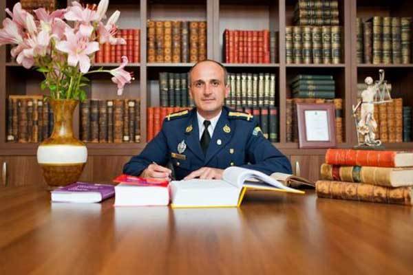 Florin Talpan îi cere 1 milion de euro în instanţă lui Gigi Becali