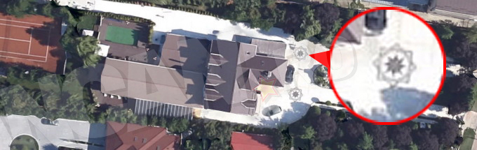 Gigi Becali şi-a desenat steaua în opt colţuri în faţa casei sale din Pipera