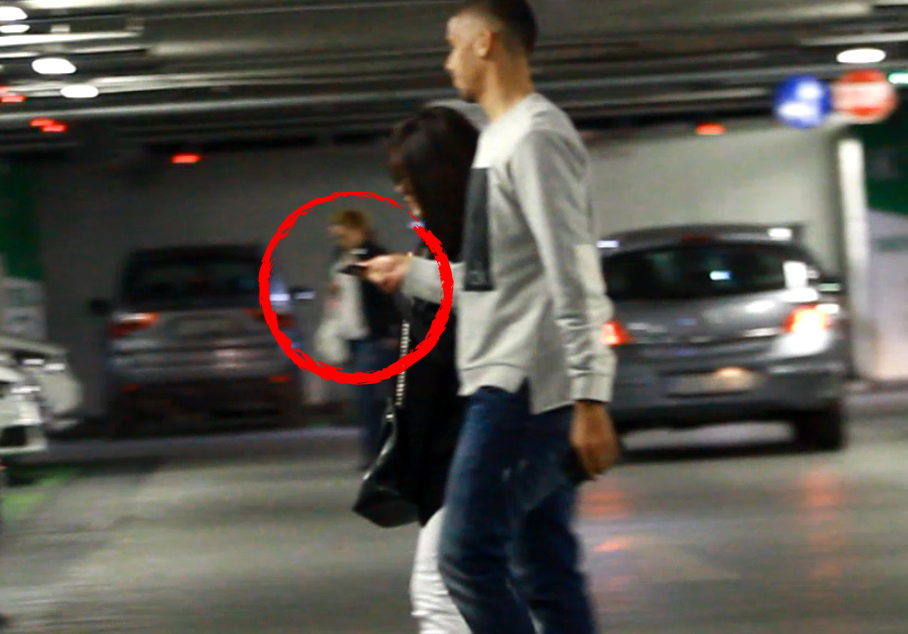 Rivaldinho, fiul celebrului Rivaldo, este ţinut bine în ”lesă” de soţie