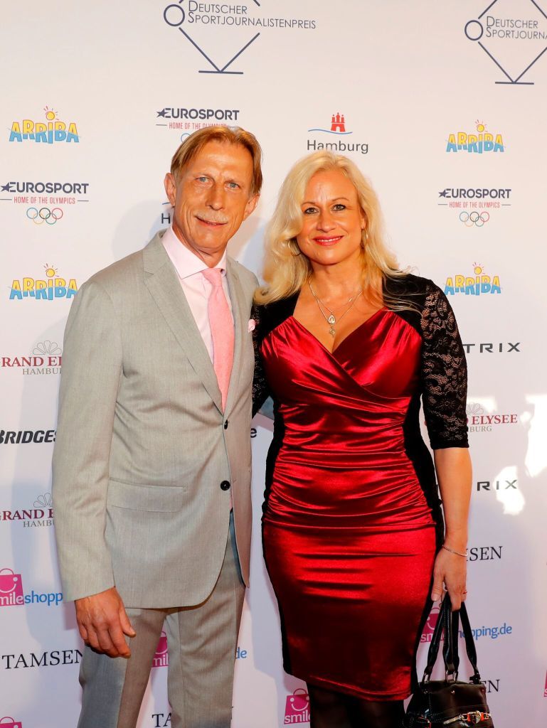 Christoph Daum şi soţia lui Angelica, îmbrăcaţi impecabil la un eveniment