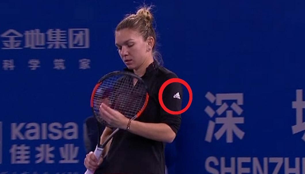 Halep a îmbrăcat tot o bluză Adidas (Sursă foto: digisport.ro)