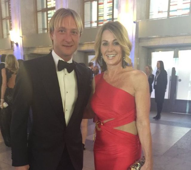 Nadia Comăneci alături de Evgeni Plushenko