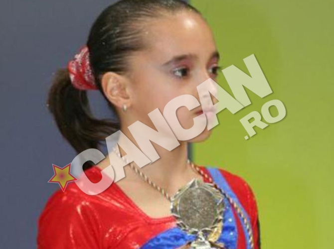 La olimpiada de la Londra, Larisa a avut probleme grave de sanatate, fiind nevoita sa-si faca exercitiile desi avea o problema grava la calcai