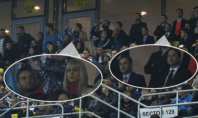 Ipostaze. Fratii Negoita au fost afectati de rezultat, in timp ce fostul stelist Marian Aliuta, venit la meci cu familia, a fost incantat de rezultat