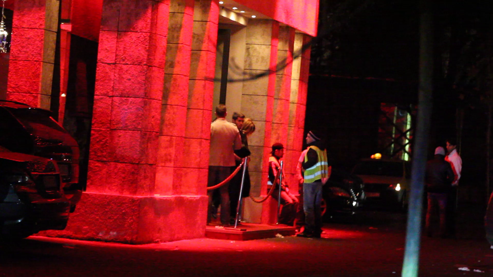 Radut si Gina iesire din club