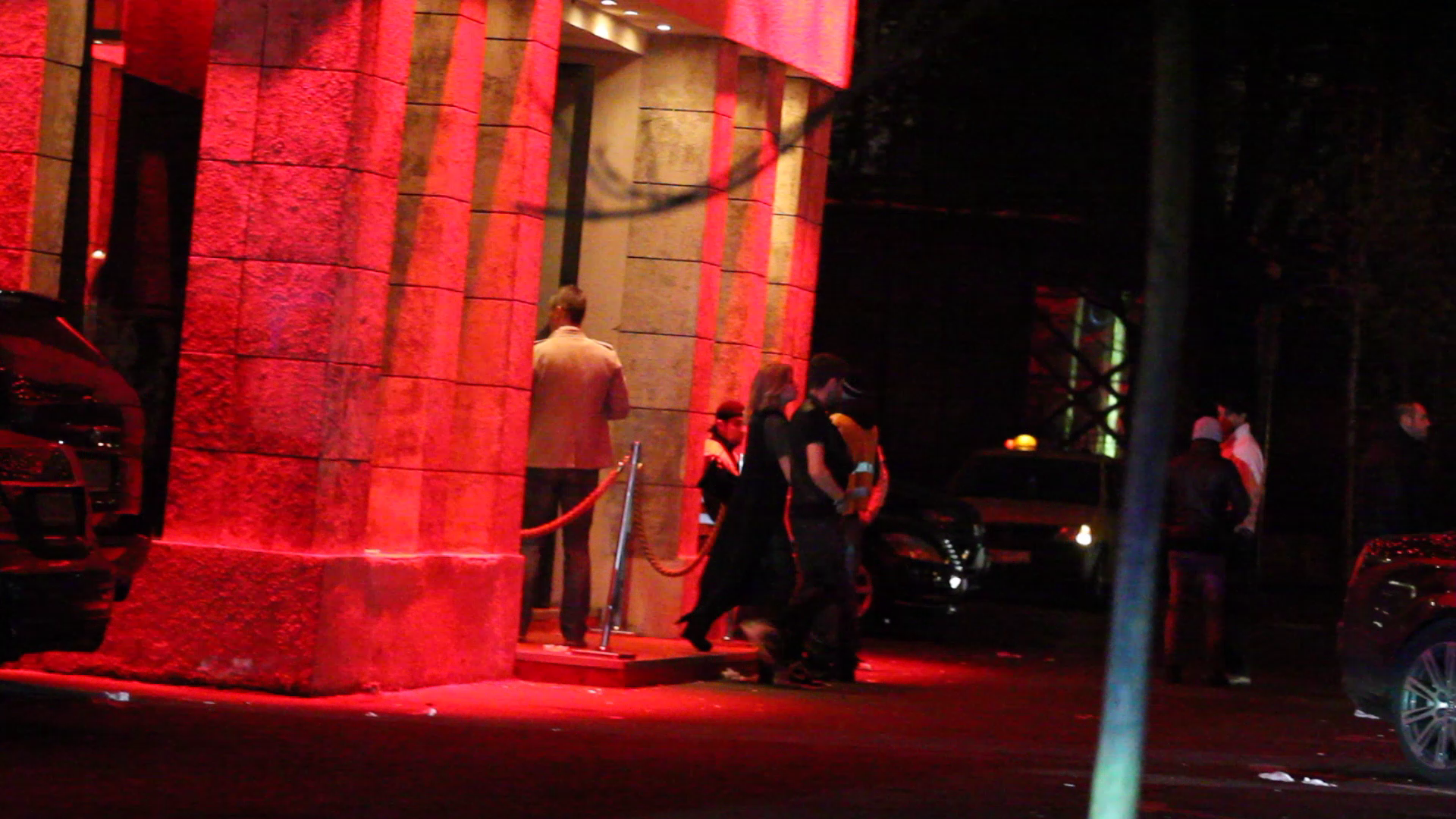 Radut si Gina iesire din club