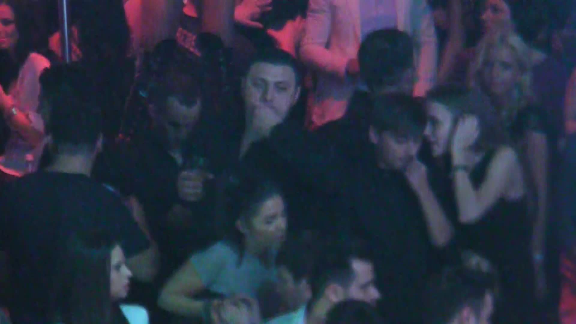 Satena se intinde sa vorbeasca cu fiul cel mic al lui Vasile Turcu