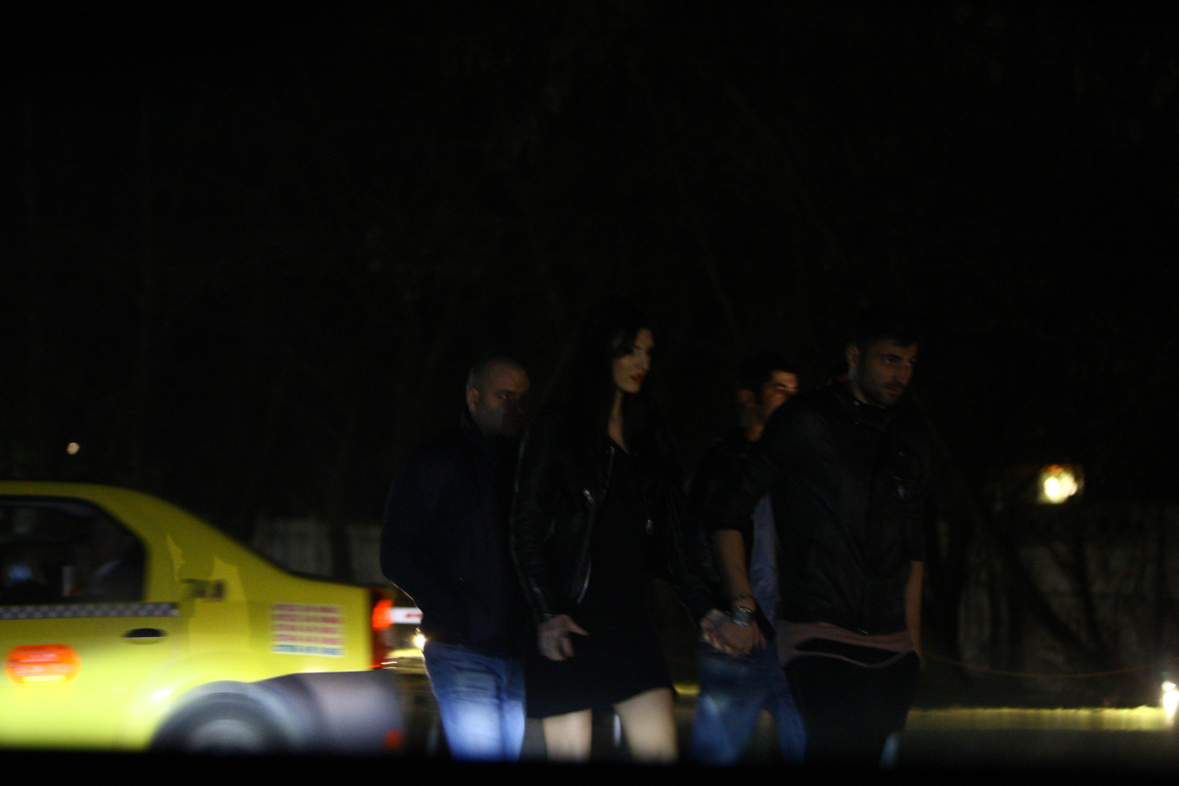 Adrian nu isi scapa o secunda iubita din ochi