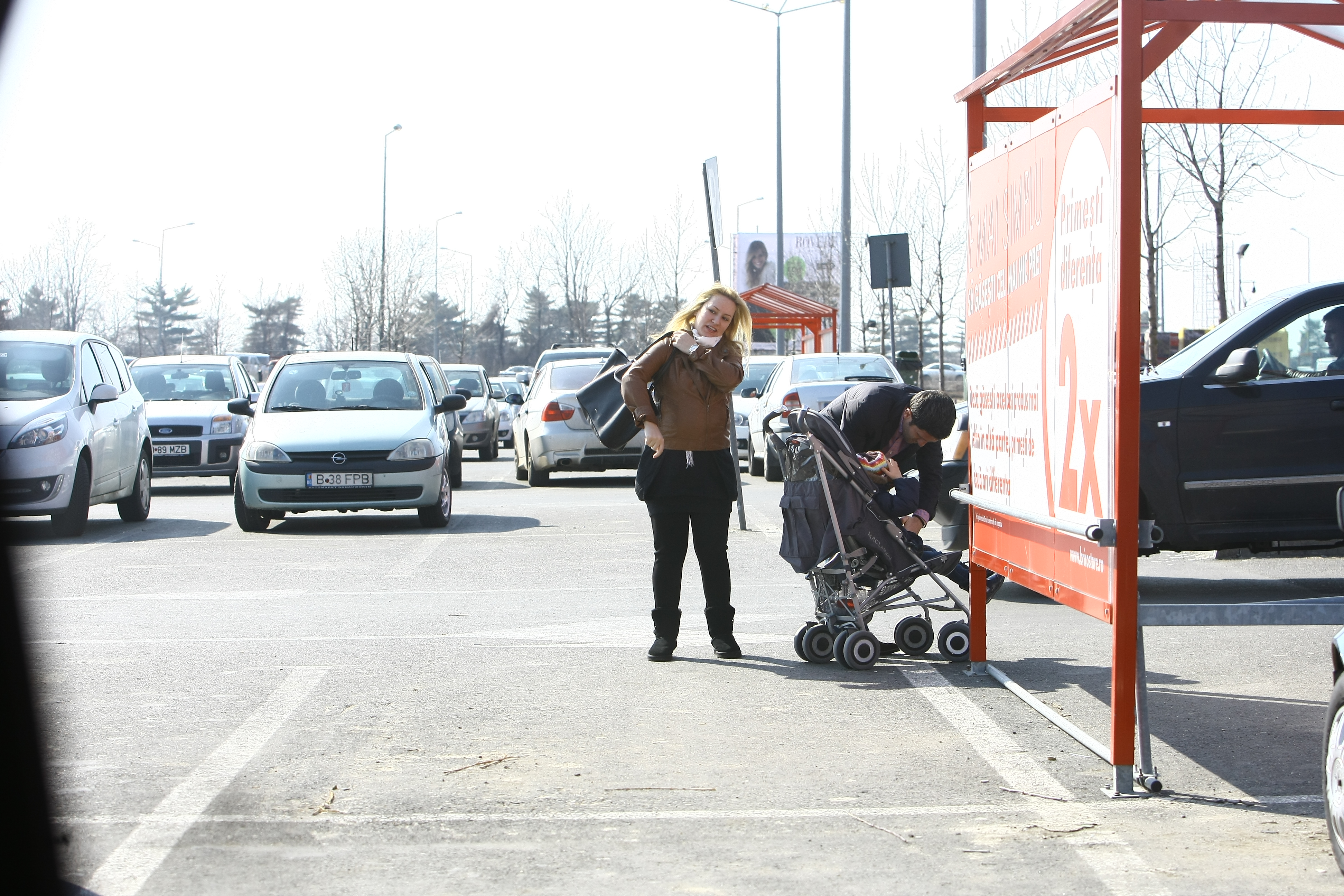 Catalin isi menajeaza sotia si nu o lasa sa faca nici un efort